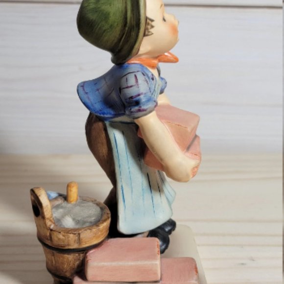 Hummel #305 "The Builder" TMK 6 - Picture 4 of 6